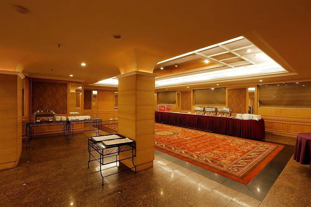 Townhouse 517 La Sapphire Near Delhi Airport Hotel New Delhi