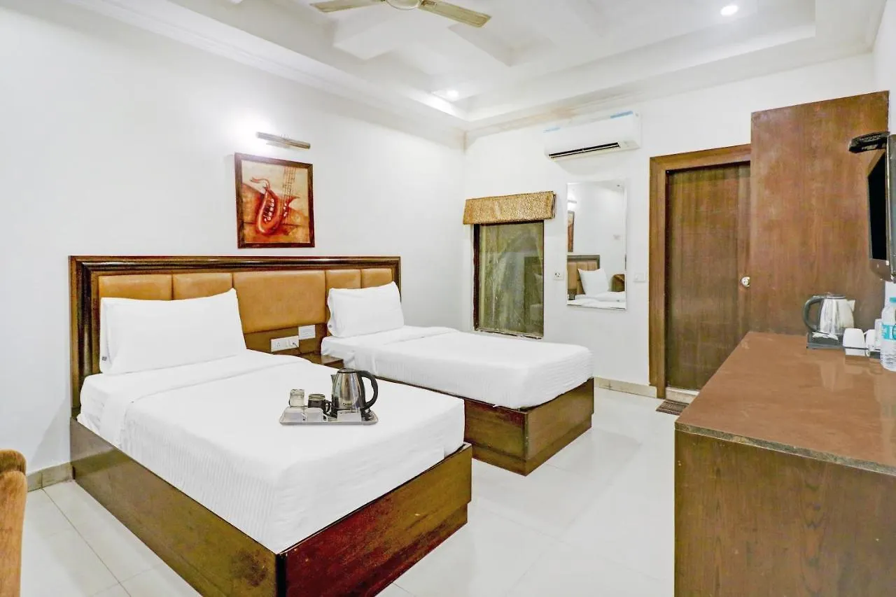 Townhouse 517 La Sapphire Near Delhi Airport Hotel New Delhi India