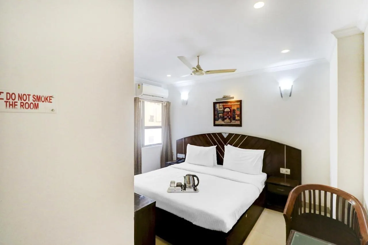 Townhouse 517 La Sapphire Near Delhi Airport Hotel New Delhi