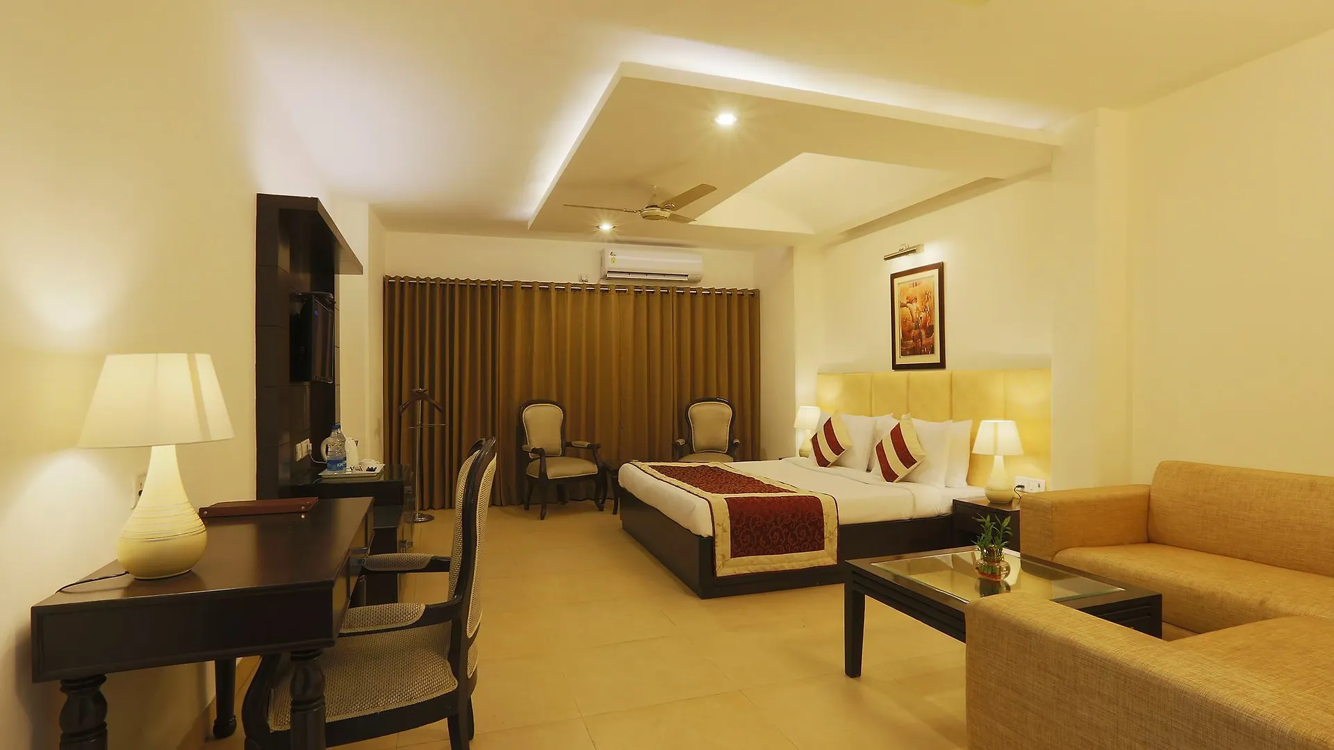 Townhouse 517 La Sapphire Near Delhi Airport Hotel New Delhi 4*,